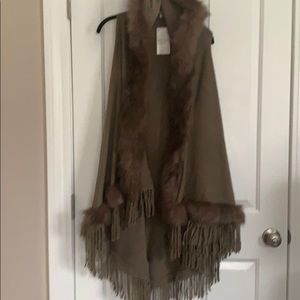 Hooded fur and fringe Shaw